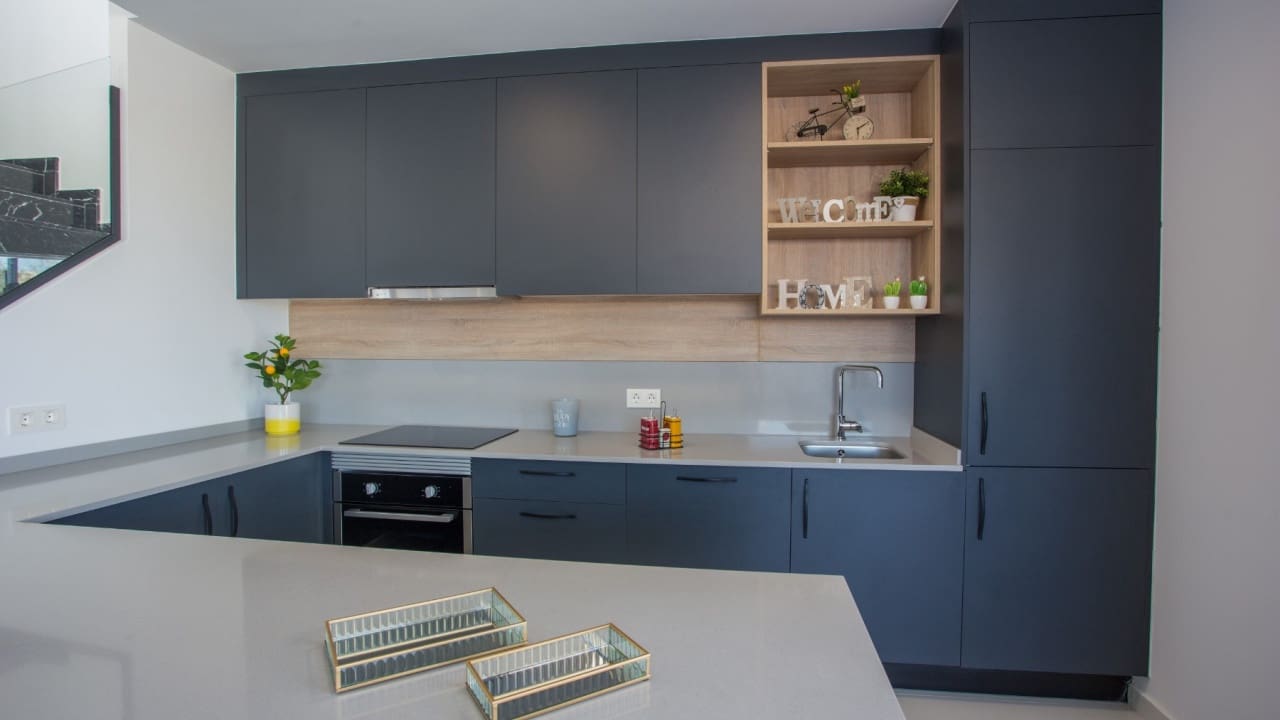 3 makuuhuone Huvila myytävänä paikassa Los Montesinos mukana uima-altaan 
autotalli - 405 900 € (Ref: 8600808)