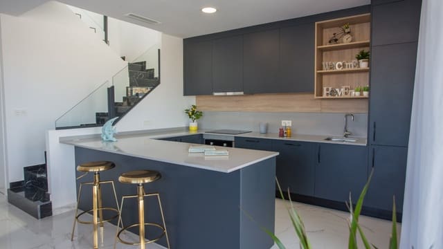 3 makuuhuone Huvila myytävänä paikassa Los Montesinos mukana uima-altaan 
autotalli - 405 900 € (Ref: 8600808)