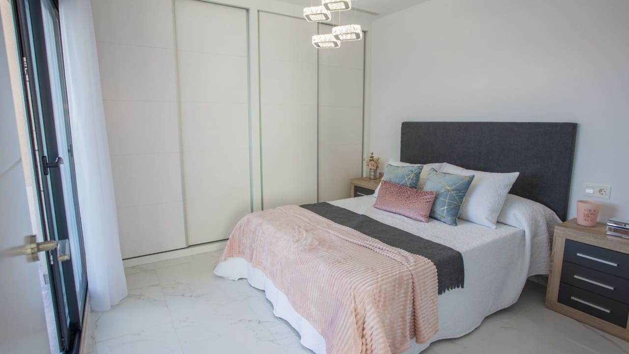 3 makuuhuone Huvila myytävänä paikassa Los Montesinos mukana uima-altaan 
autotalli - 405 900 € (Ref: 8600808)