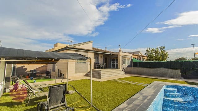 3 slaapkamer Villa te koop in Los Balcones met zwembad garage - € 380.000 (Ref: 8611459)