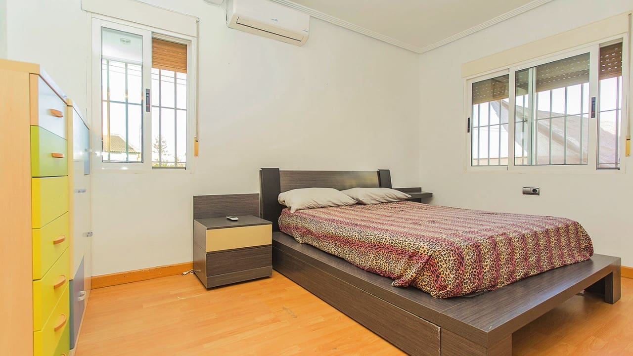 3 slaapkamer Villa te koop in Los Balcones met zwembad garage - € 380.000 (Ref: 8611459)