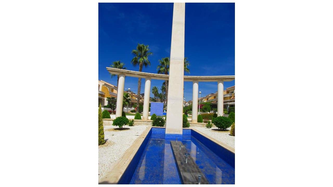 2 chambre Villa/Maison à vendre à Ciudad Quesada avec piscine - 230 000 € (Ref: 8613565)