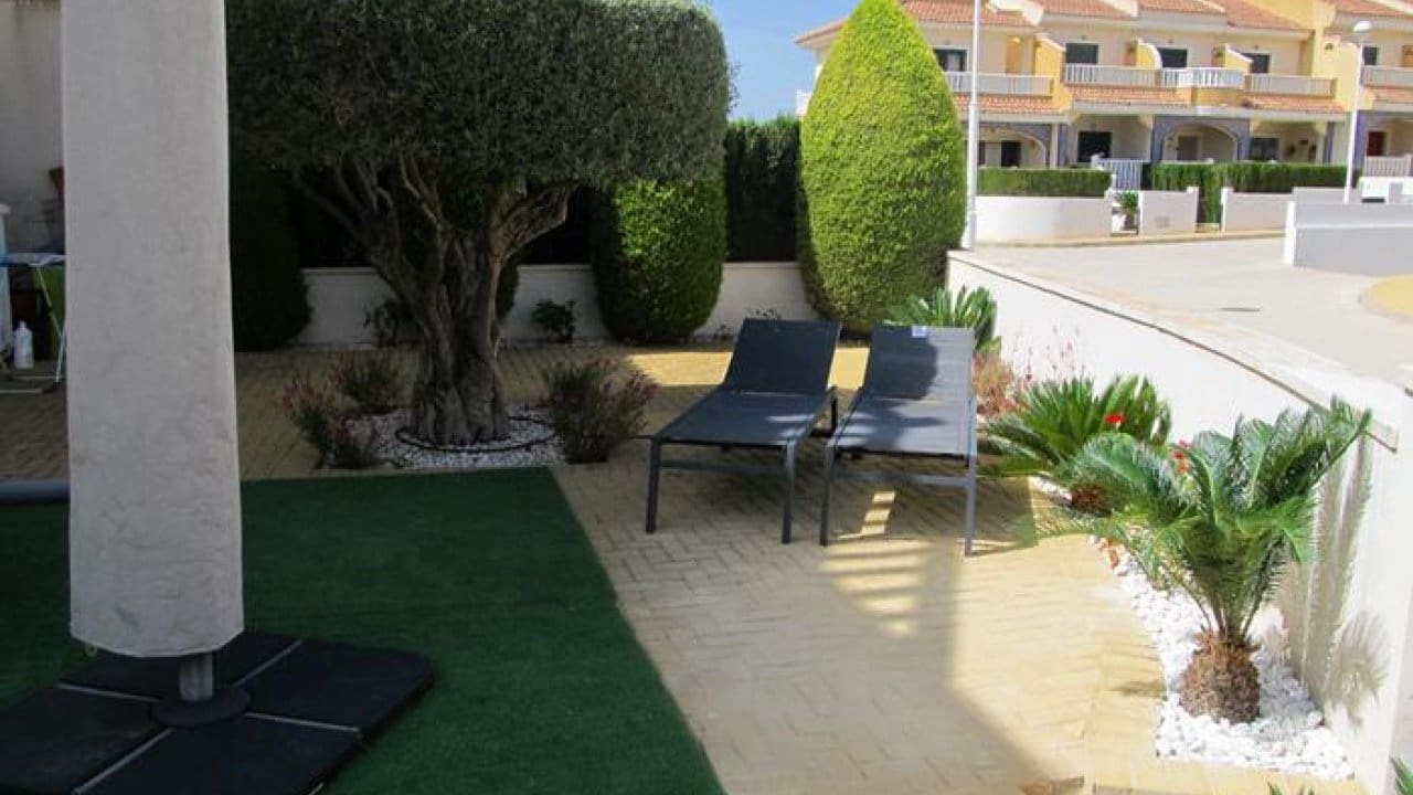 2 chambre Villa/Maison à vendre à Ciudad Quesada avec piscine - 230 000 € (Ref: 8613565)