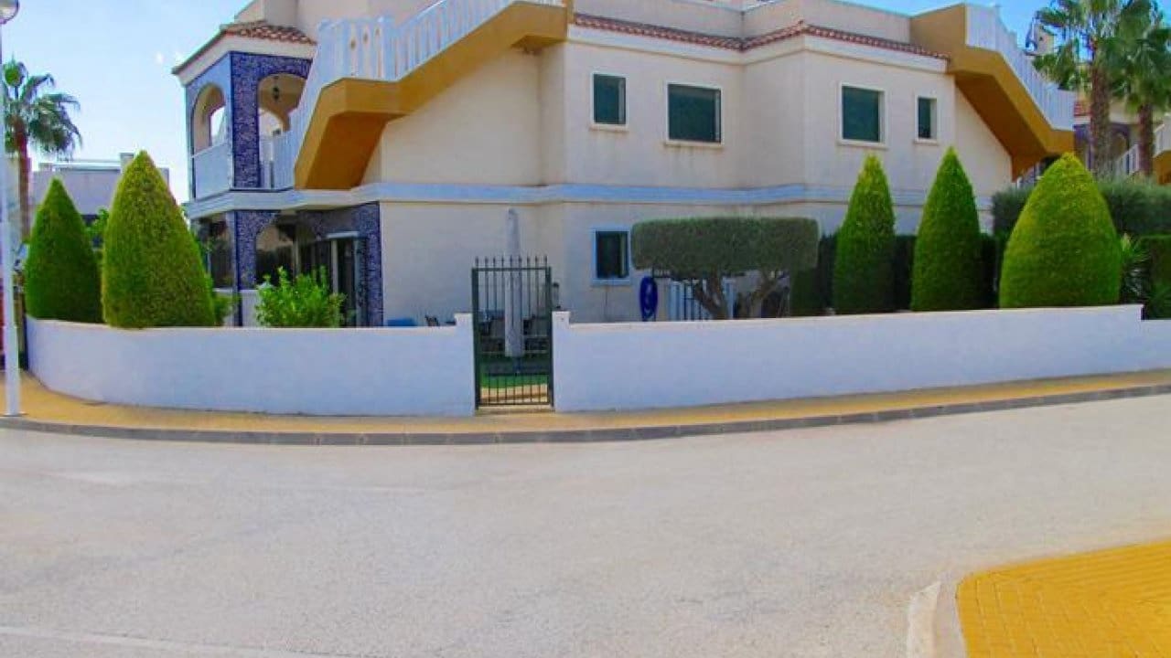 2 chambre Villa/Maison à vendre à Ciudad Quesada avec piscine - 230 000 € (Ref: 8613565)