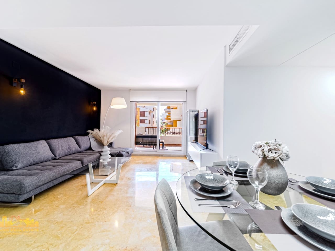 3 bedroom Apartment for sale in Punta Prima with pool - € 390,000 (Ref: 8615024)