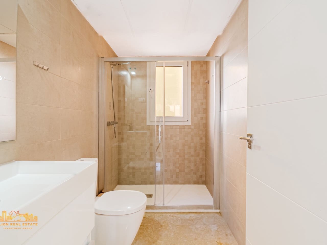 3 bedroom Apartment for sale in Punta Prima with pool - € 390,000 (Ref: 8615024)