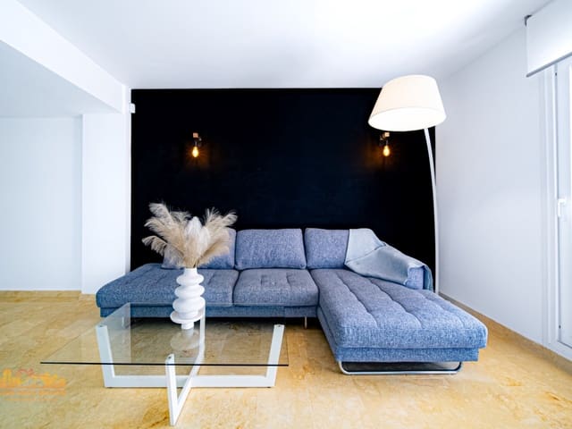 3 bedroom Apartment for sale in Punta Prima, Torrevieja with pool - € 390,000 (Ref: 8615024)