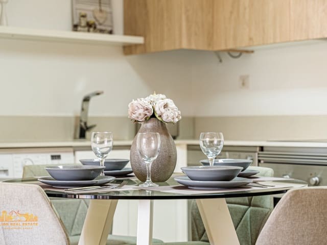 3 bedroom Apartment for sale in Punta Prima, Torrevieja with pool - € 390,000 (Ref: 8615024)