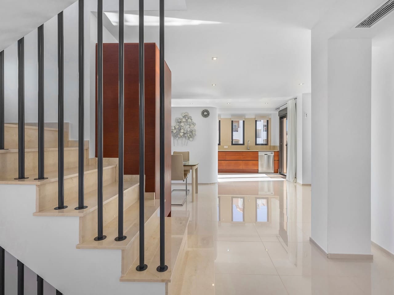 5 makuuhuone Huvila myytävänä paikassa Orihuela Costa mukana uima-altaan - 950 000 € (Ref: 8616705)