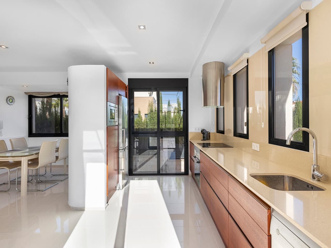 5 makuuhuone Huvila myytävänä paikassa Orihuela Costa mukana uima-altaan - 950 000 € (Ref: 8616705)