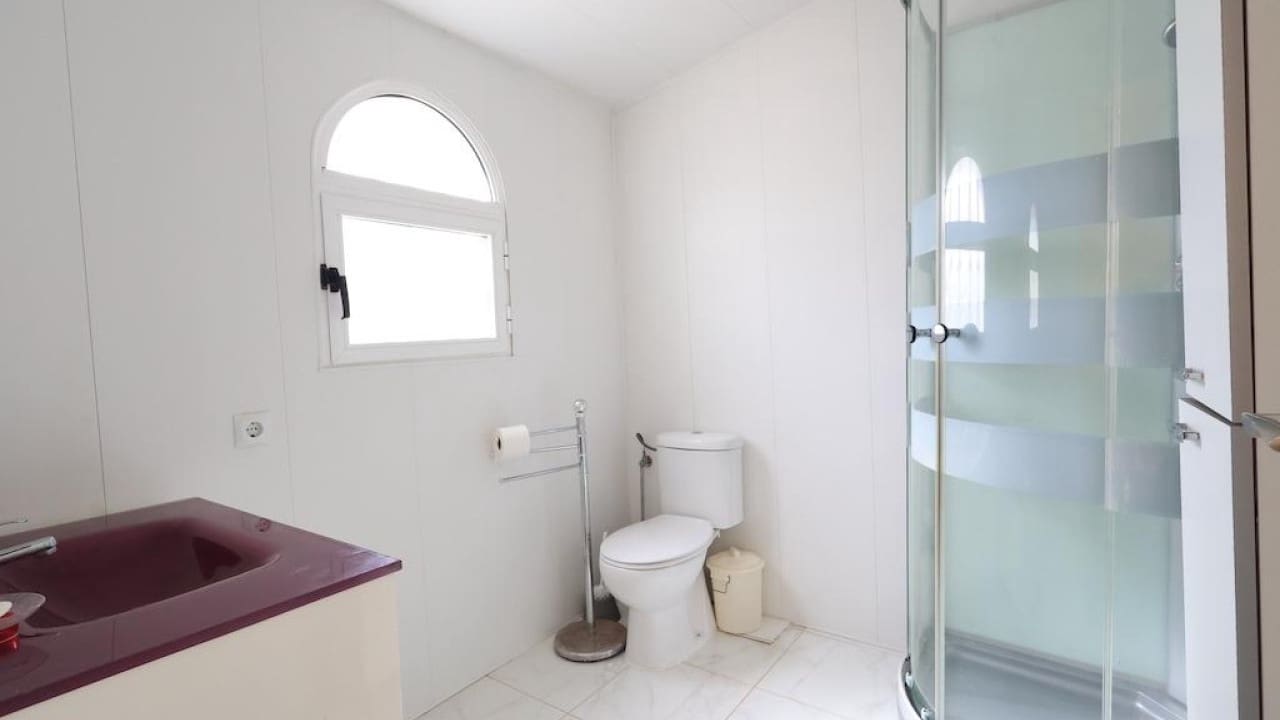 4 makuuhuone Huvila myytävänä paikassa Playa Flamenca mukana uima-altaan - 565 000 € (Ref: 8619823)