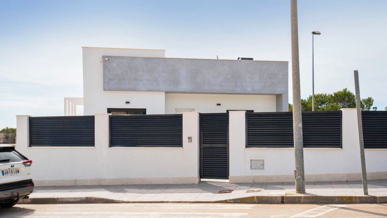 3 Zimmer Villa zu verkaufen in Pilar de la Horadada mit Pool - 421.500 € (Ref: 8624222)