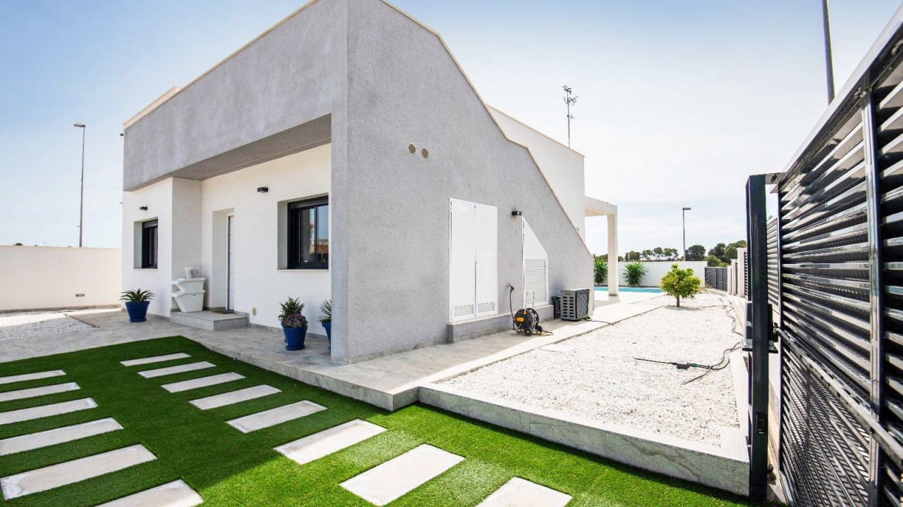 3 Zimmer Villa zu verkaufen in Pilar de la Horadada mit Pool - 421.500 € (Ref: 8624222)