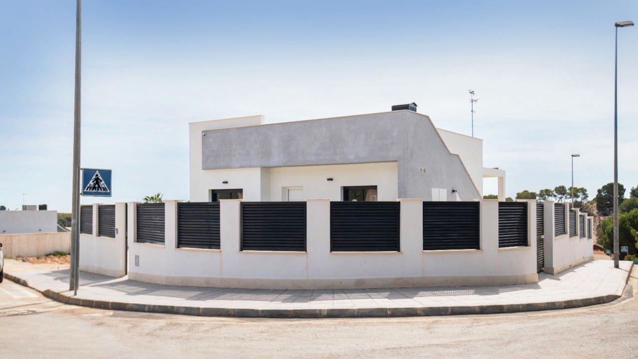 3 Zimmer Villa zu verkaufen in Pilar de la Horadada mit Pool - 421.500 € (Ref: 8624222)