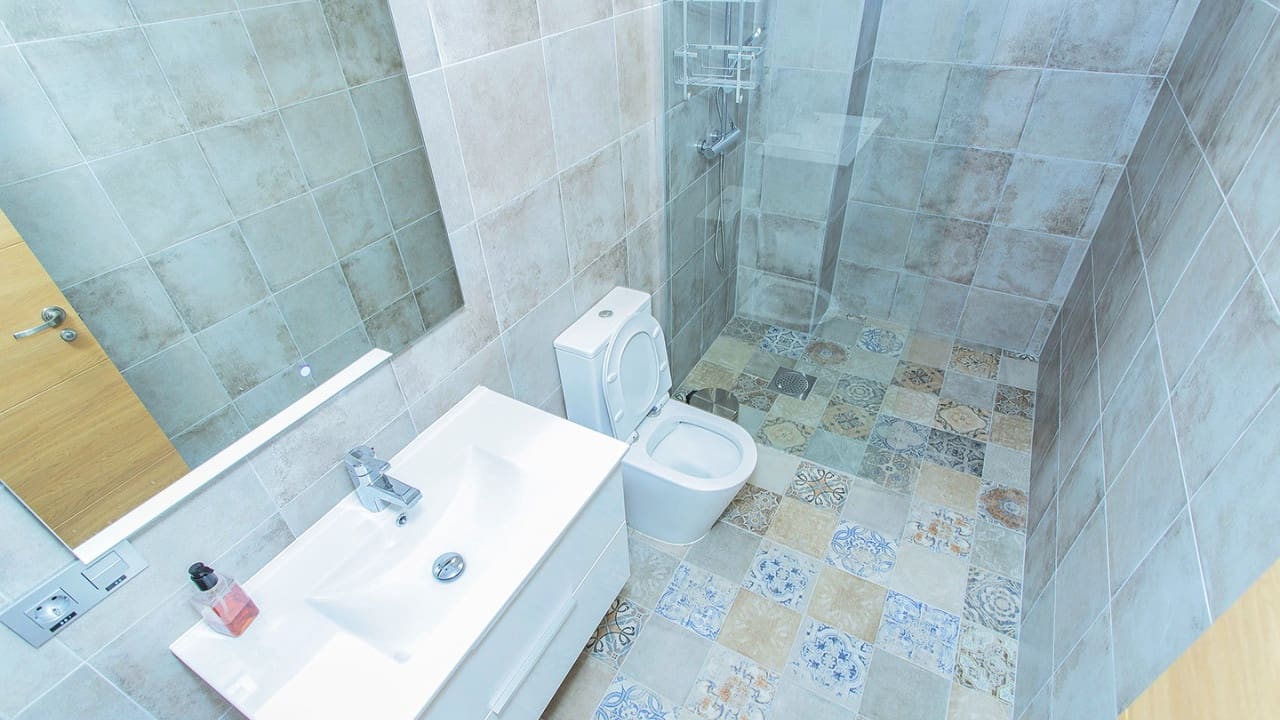 2 bedroom Commercial for sale in Torrevieja - € 165,000 (Ref: 8626202)