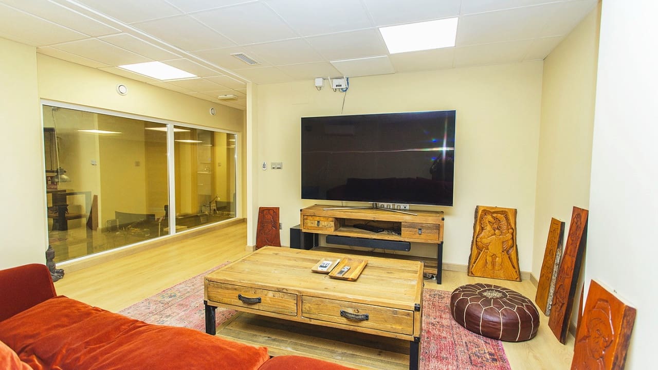 2 bedroom Commercial for sale in Torrevieja - € 165,000 (Ref: 8626202)