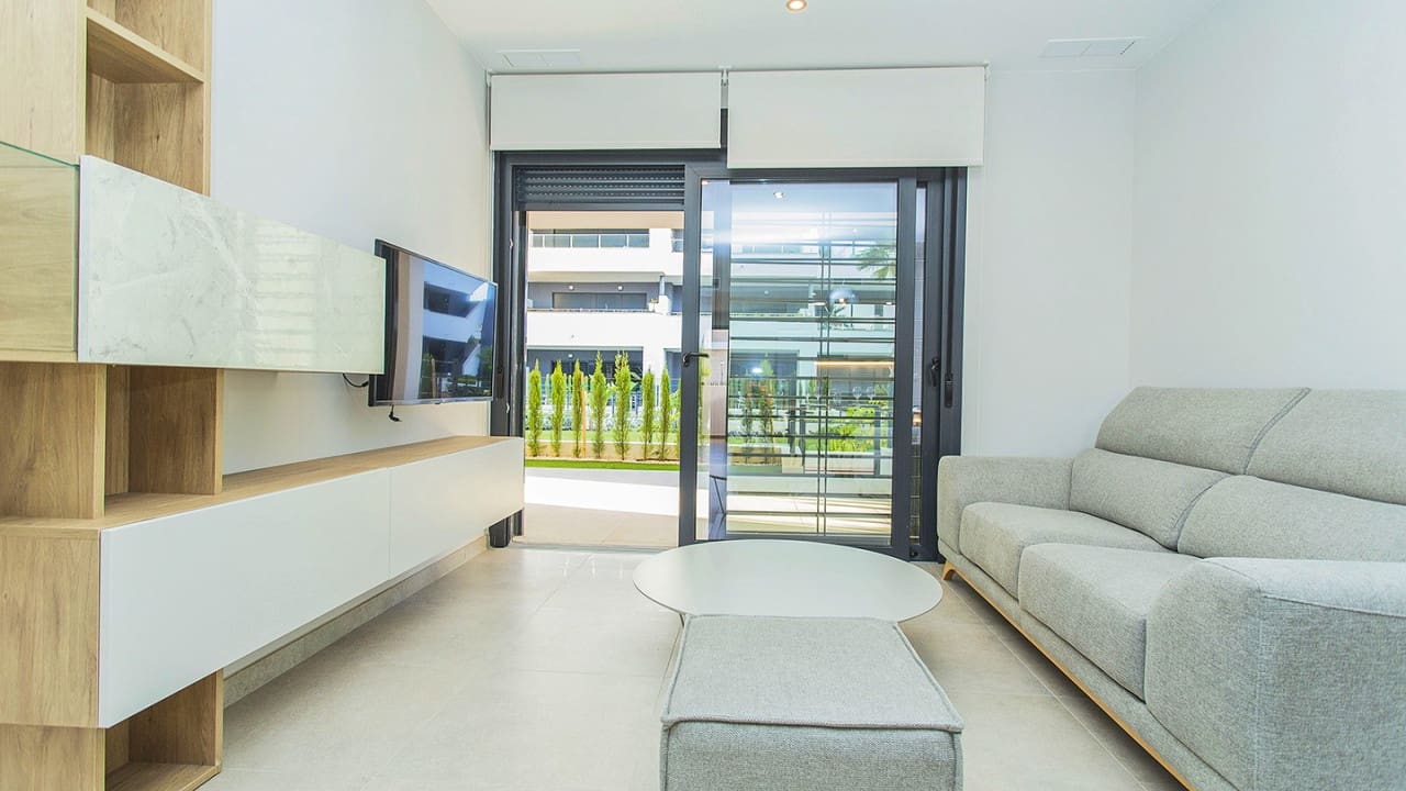 2 sovrum Lägenhet till salu i Playa Flamenca med pool garage - 420 000 € (Ref: 8626204)