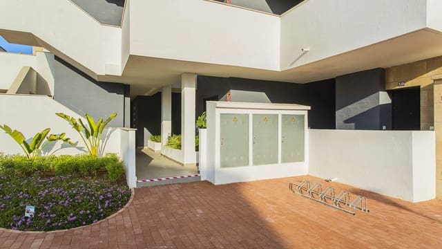 2 sovrum Lägenhet till salu i Playa Flamenca, Orihuela med pool garage - 420 000 € (Ref: 8626204)