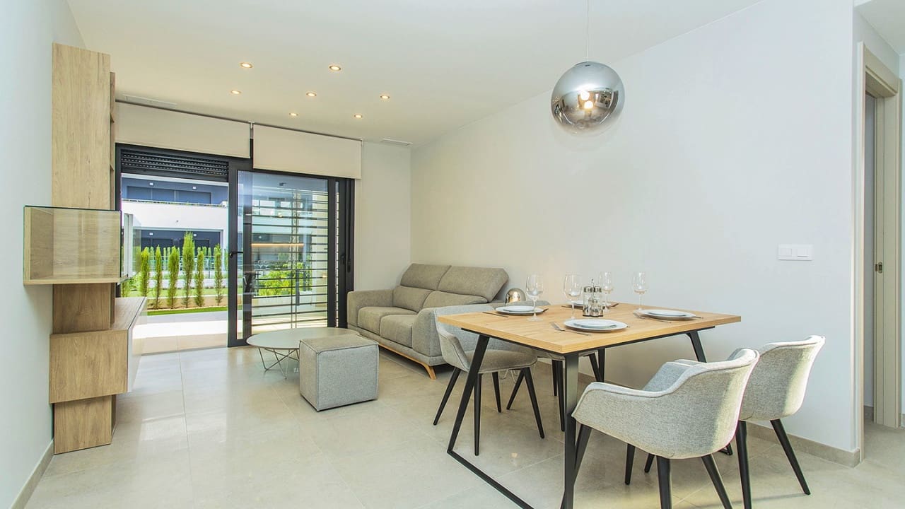 2 sovrum Lägenhet till salu i Playa Flamenca med pool garage - 420 000 € (Ref: 8626204)