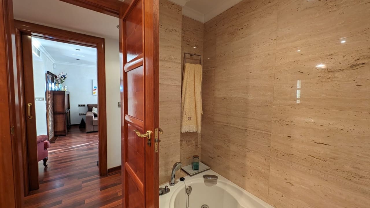 3 makuuhuone Huoneisto myytävänä paikassa Torrevieja - 622 108 € (Ref: 8635060)