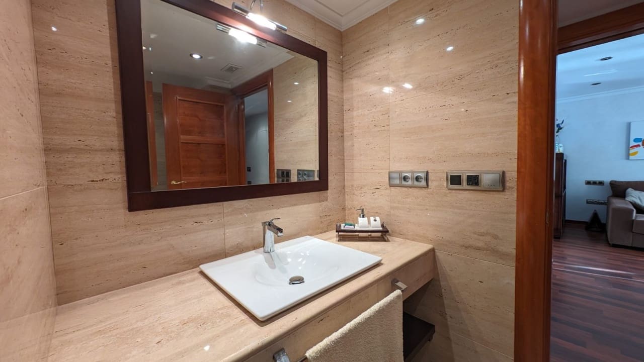 3 makuuhuone Huoneisto myytävänä paikassa Torrevieja - 622 108 € (Ref: 8635060)