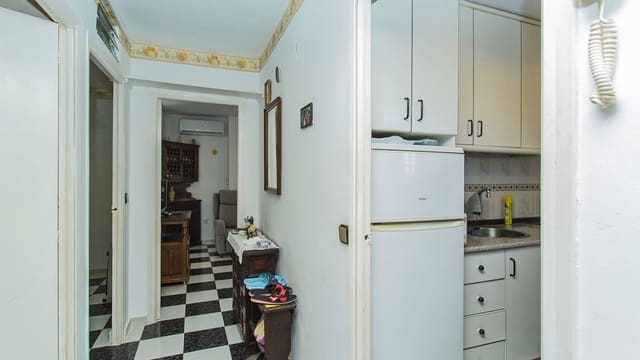 2 bedroom Apartment for sale in Los Europeos, Torrevieja - € 149,900 (Ref: 8635905)