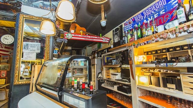 Commercial for sale in Avenida Habaneras - Curva de Palangre, Torrevieja - € 165,000 (Ref: 8639927)