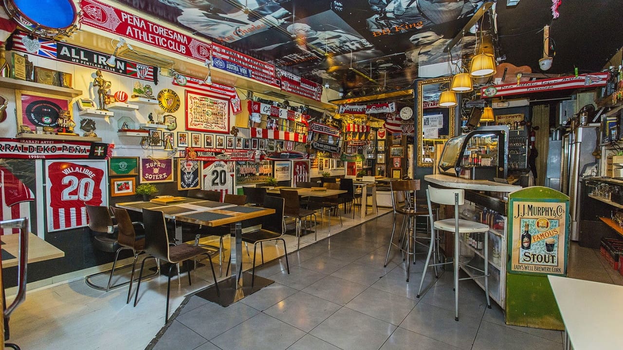 Comercial para venda em Torrevieja - 165 000 € (Ref: 8639927)