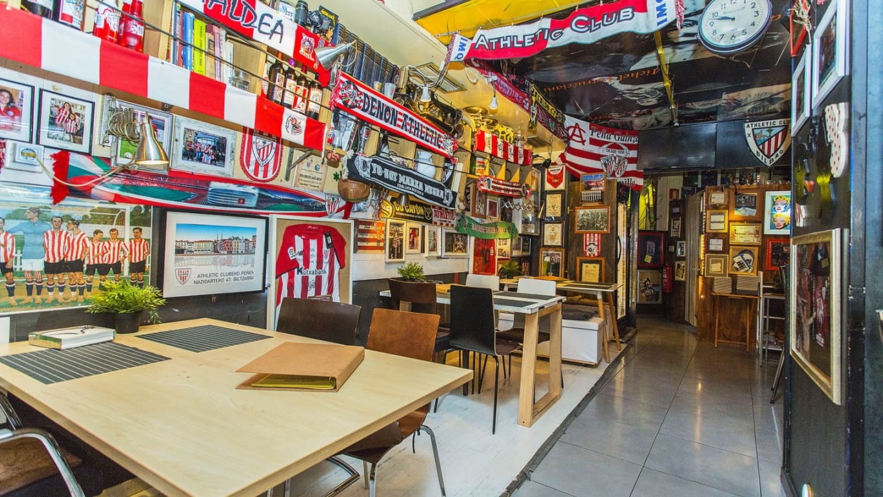 Comercial para venda em Torrevieja - 165 000 € (Ref: 8639927)