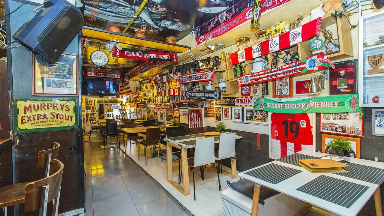 Comercial para venda em Torrevieja - 165 000 € (Ref: 8639927)