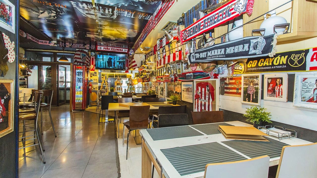 Comercial para venda em Torrevieja - 165 000 € (Ref: 8639927)