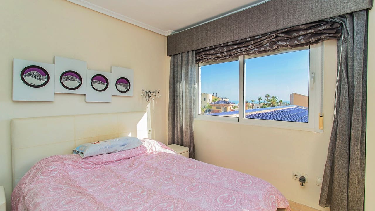 5 sovrum Villa till salu i Torrevieja med pool garage - 1 170 000 € (Ref: 8653722)