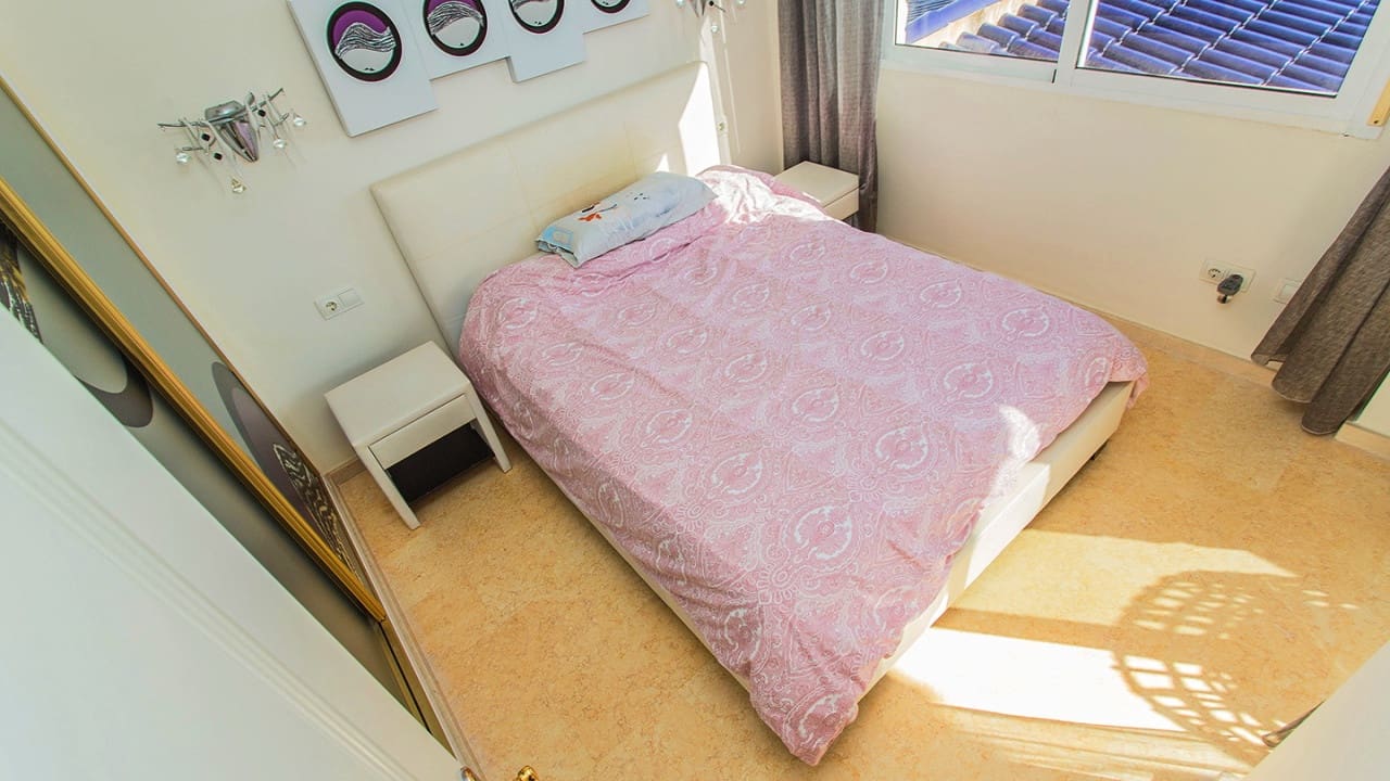 5 sovrum Villa till salu i Torrevieja med pool garage - 1 170 000 € (Ref: 8653722)