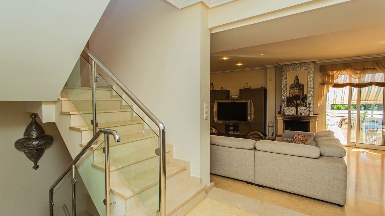 5 sovrum Villa till salu i Torrevieja med pool garage - 1 170 000 € (Ref: 8653722)