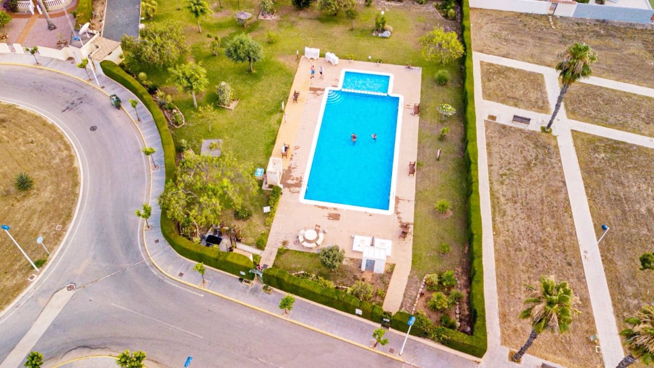 6 sypialnia Willa na sprzedaż w La Torreta z basenem garażem - 539 000 € (Ref: 8667053)