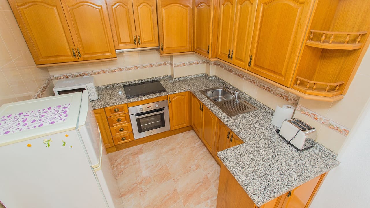 2 makuuhuone Huoneisto myytävänä paikassa Guardamar del Segura mukana uima-altaan - 149 900 € (Ref: 8671454)