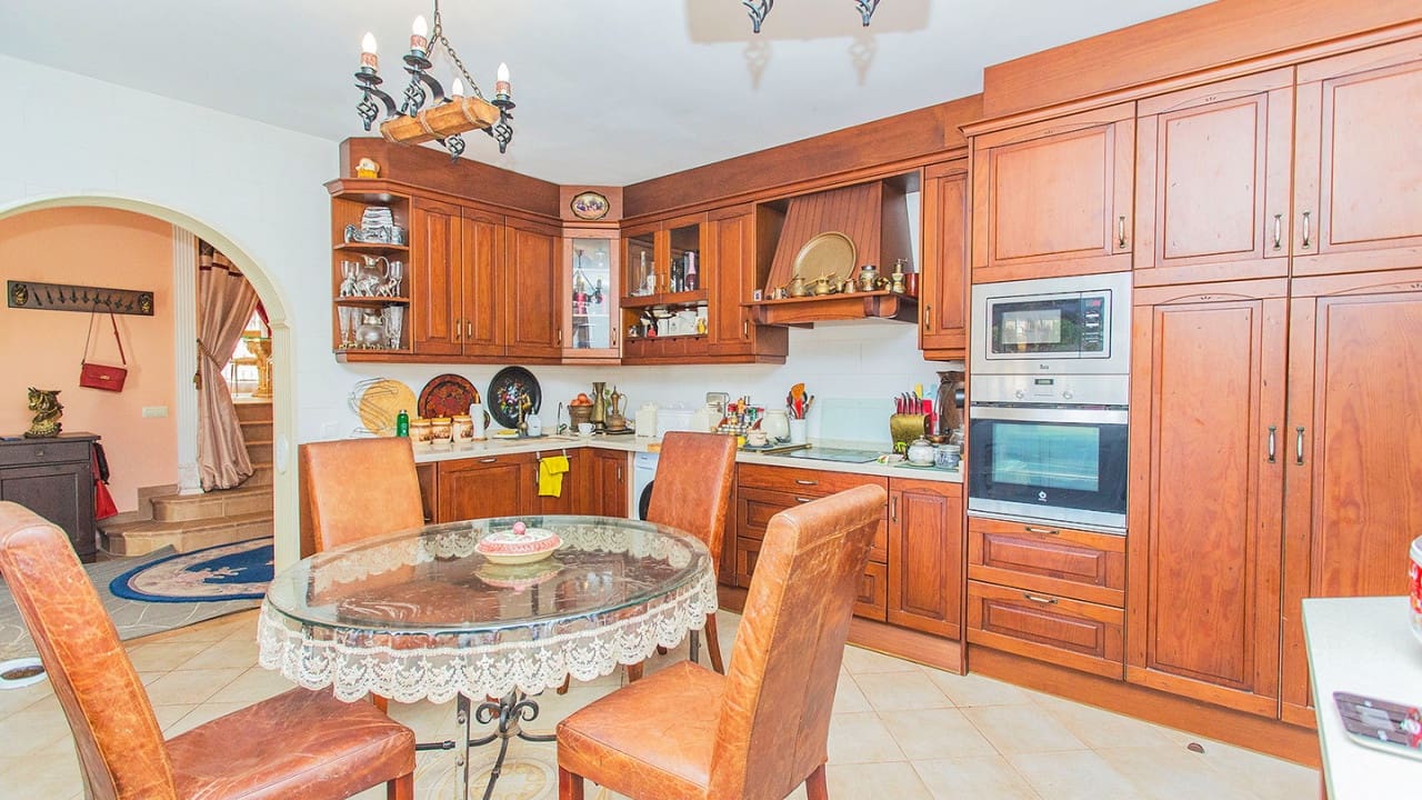 5 soveværelse Villa til salg i Los Balcones med swimmingpool - € 980.000 (Ref: 8677037)