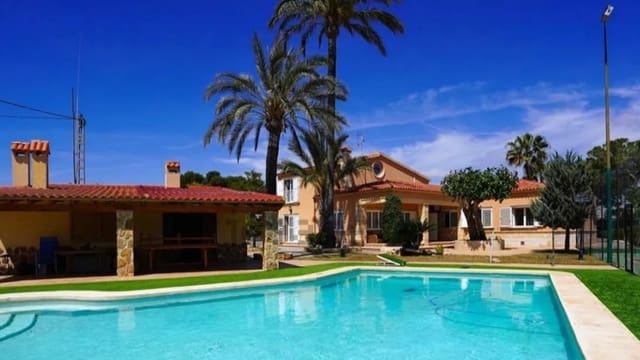 4 soverom Finca/Herregård til salgs i Elche / Elx med svømmebasseng - € 730 000 (Ref: 8687436)