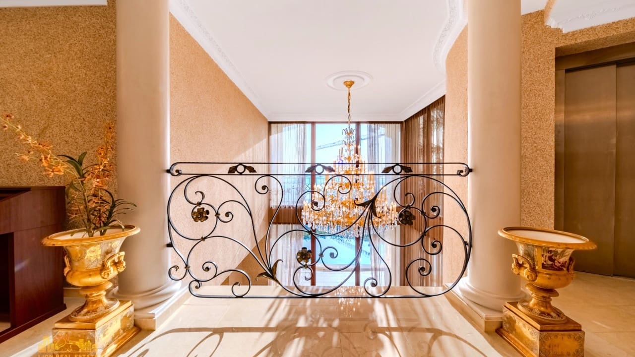 5 bedroom Villa for sale in Altea - € 2,790,000 (Ref: 8691300)