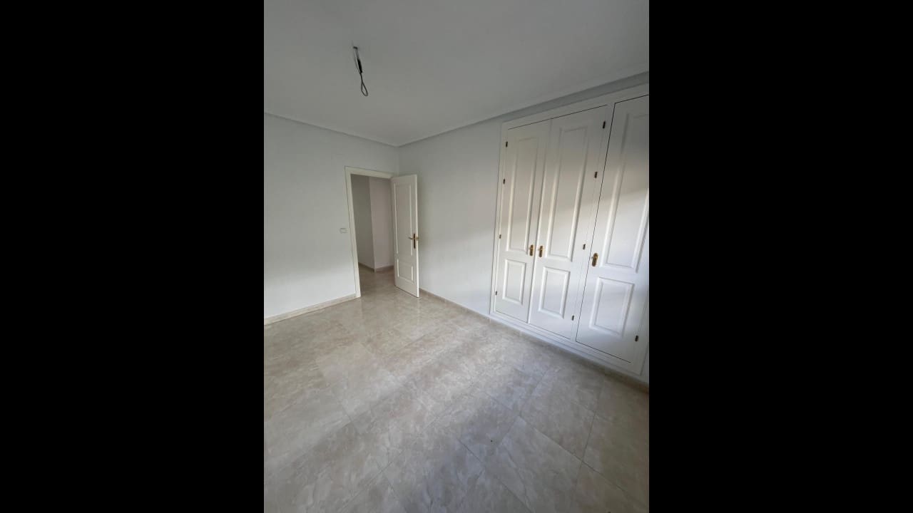 2 slaapkamer Appartement te koop in Campoamor met zwembad - € 212.350 (Ref: 8692910)