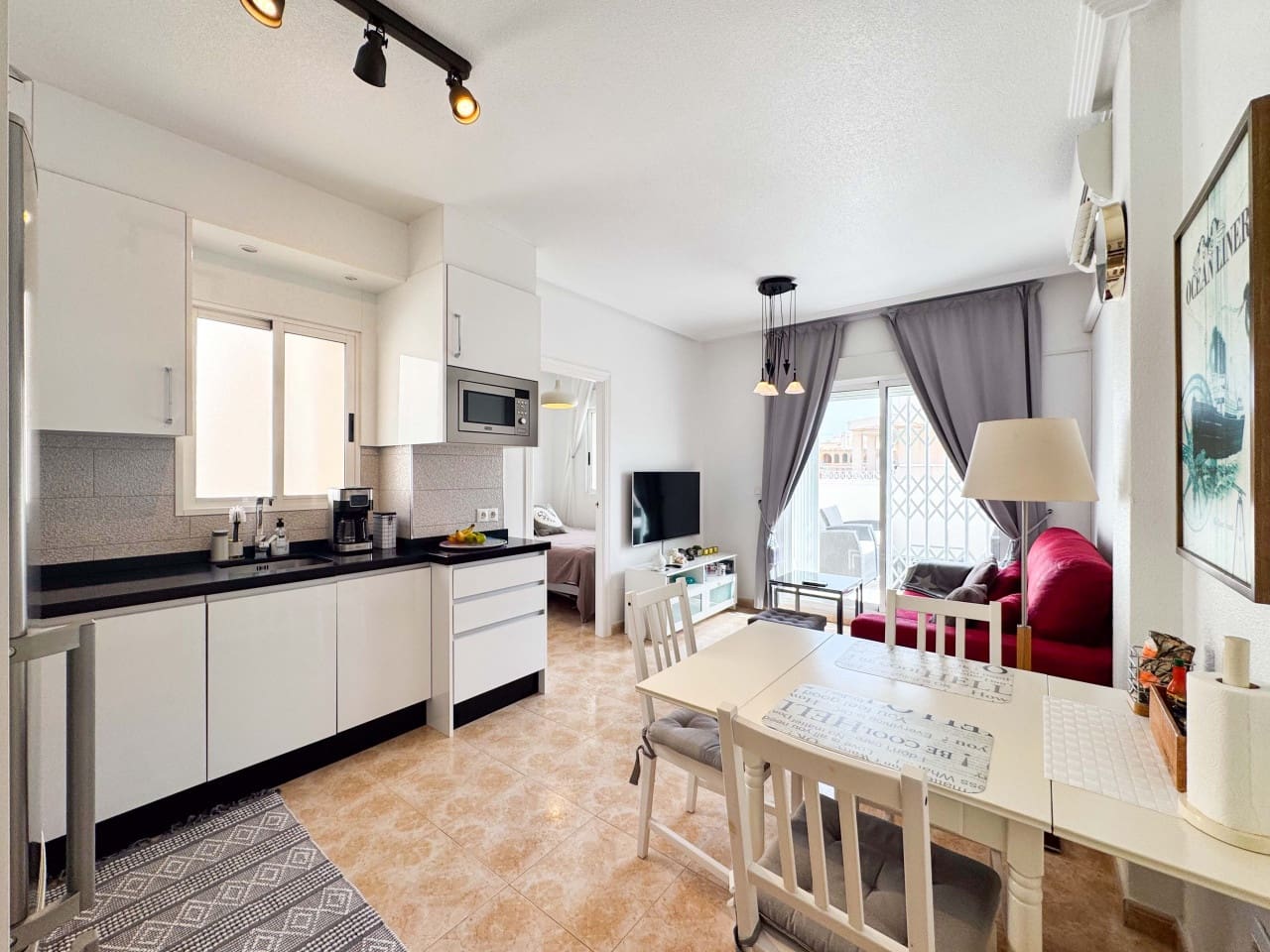 2 sovrum Lägenhet till salu i Torrevieja med pool - 154 900 € (Ref: 9233156)