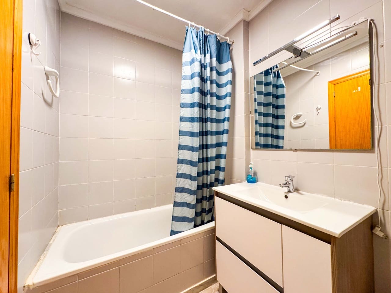 2 bedroom Townhouse for sale in Torrevieja with pool - € 198,000 (Ref: 9233158)