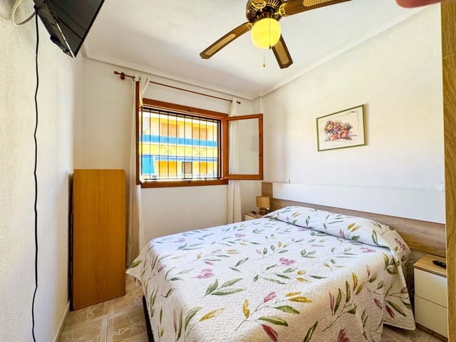 2 slaapkamer Huis te koop in Los Europeos, Torrevieja met zwembad - € 198.000 (Ref: 9233158)