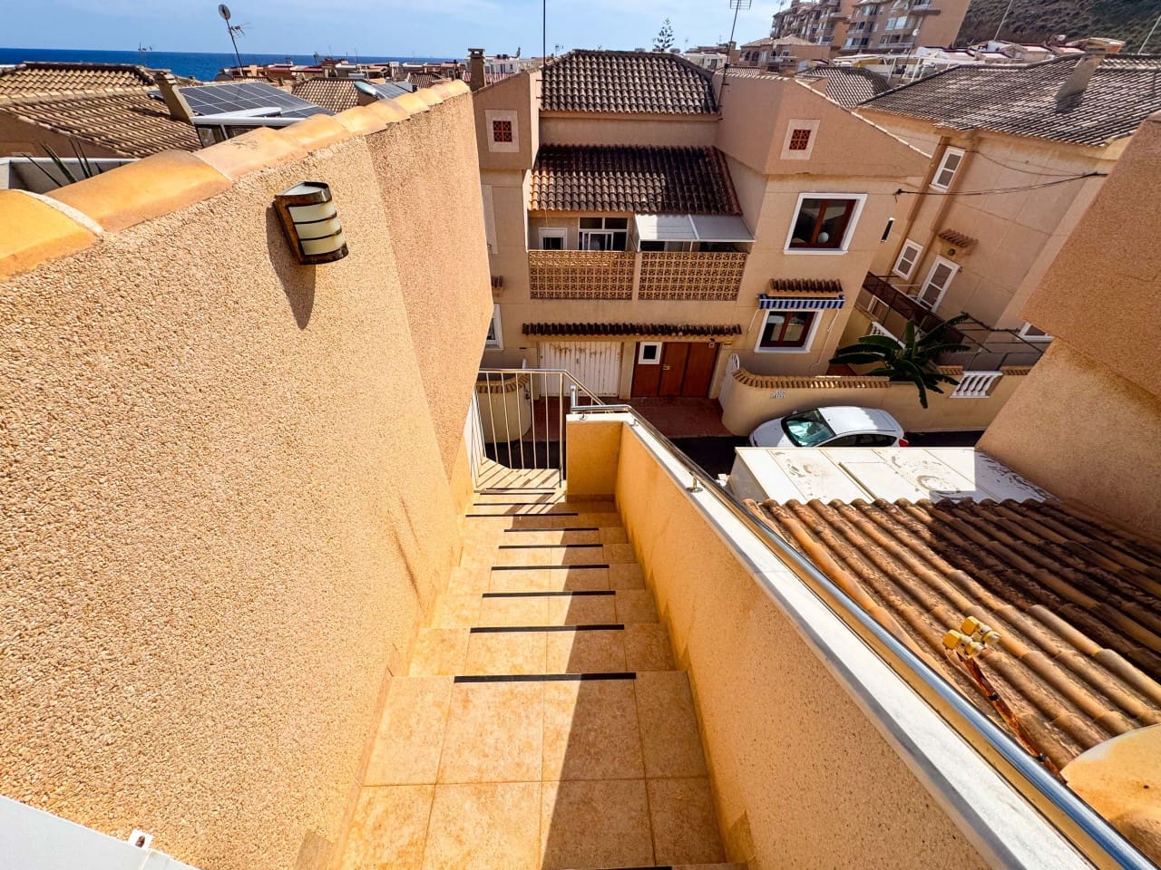 3 sypialnia Dom na sprzedaż w Torrevieja z garażem - 439 000 € (Ref: 9233161)