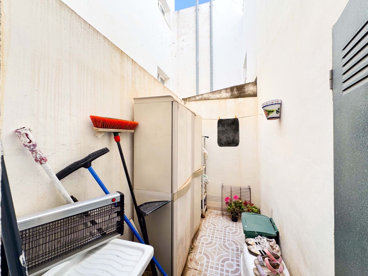 3 soverom Hus til salgs i Torrevieja med svømmebasseng garasje - € 215 000 (Ref: 9233165)