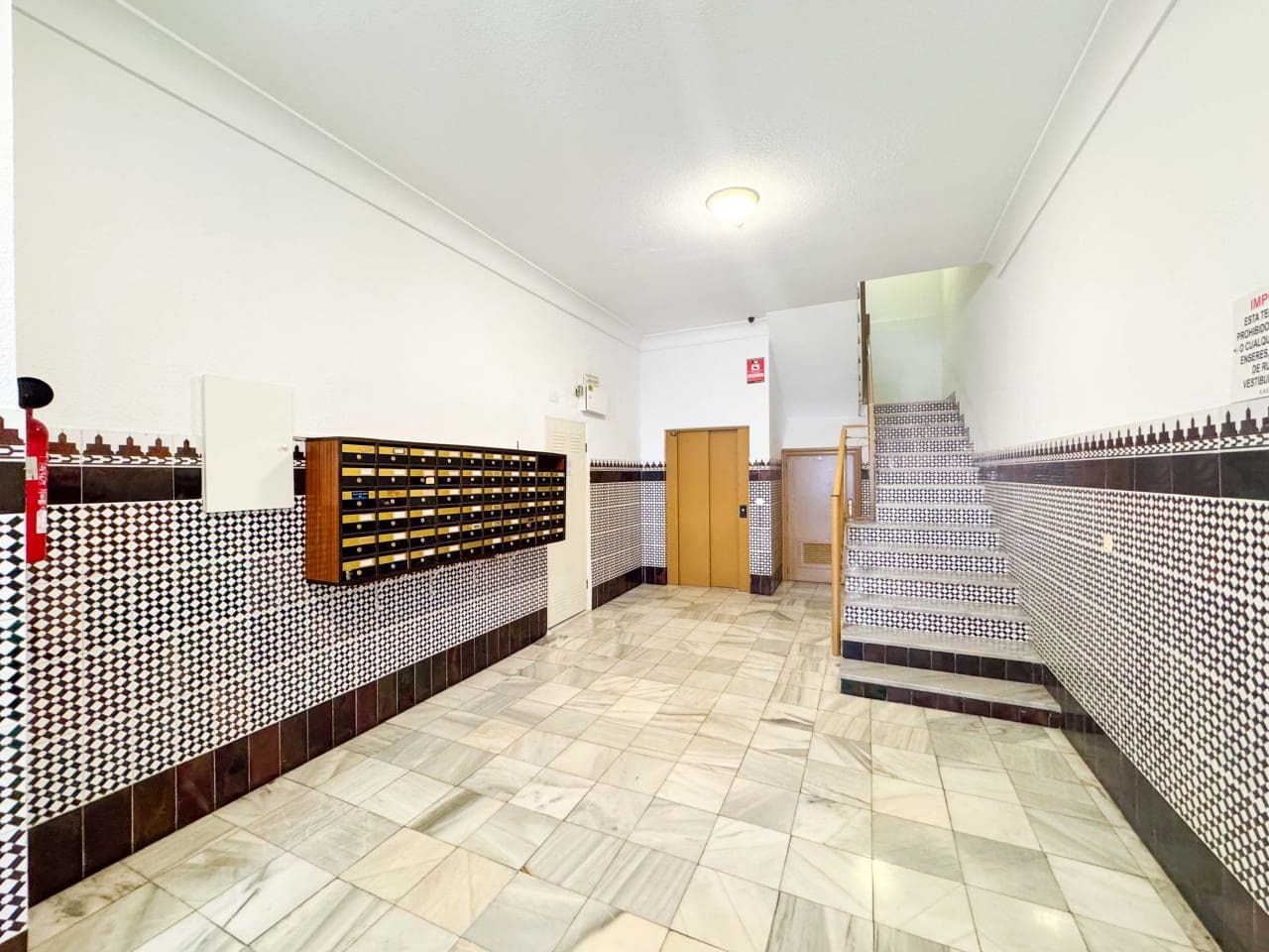 1 bedroom Apartment for sale in Torrevieja with garage - € 110,000 (Ref: 9233168)