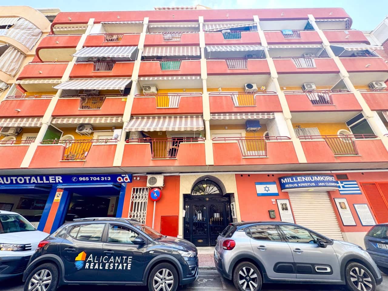 1 bedroom Apartment for sale in Torrevieja with garage - € 110,000 (Ref: 9233168)