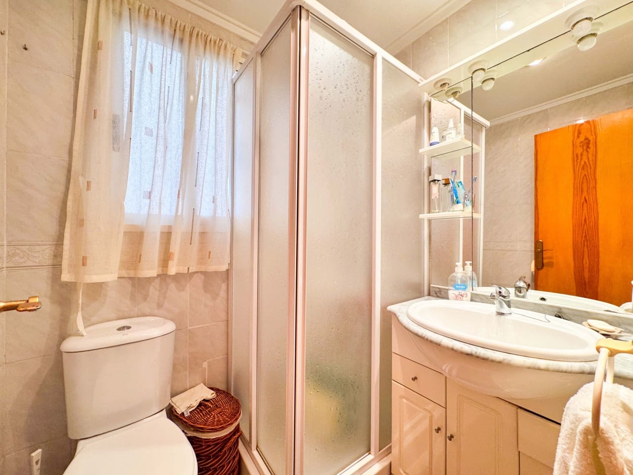 1 bedroom Apartment for sale in Torrevieja with garage - € 110,000 (Ref: 9233168)