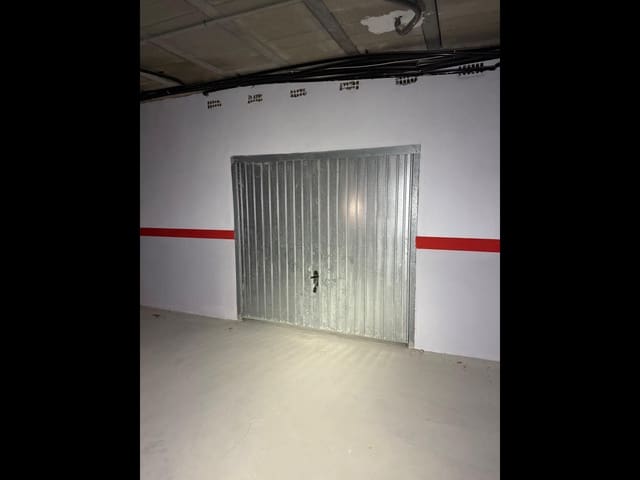 Garage zu verkaufen in Torreblanca, Torrevieja - 12.000 € (Ref: 9233172)