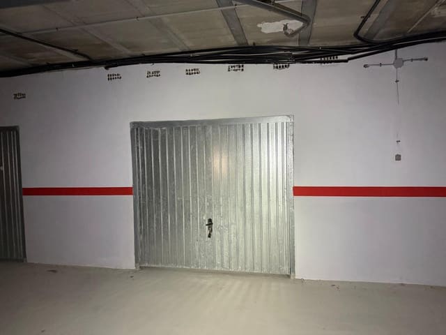 Garage zu verkaufen in Torreblanca, Torrevieja - 12.000 € (Ref: 9233172)